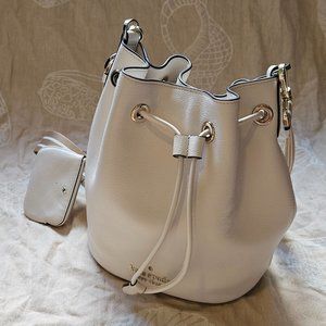 Kate Spade Rosie Bucket Bag in White Crossbody/Shoulder Purse with Tan/White